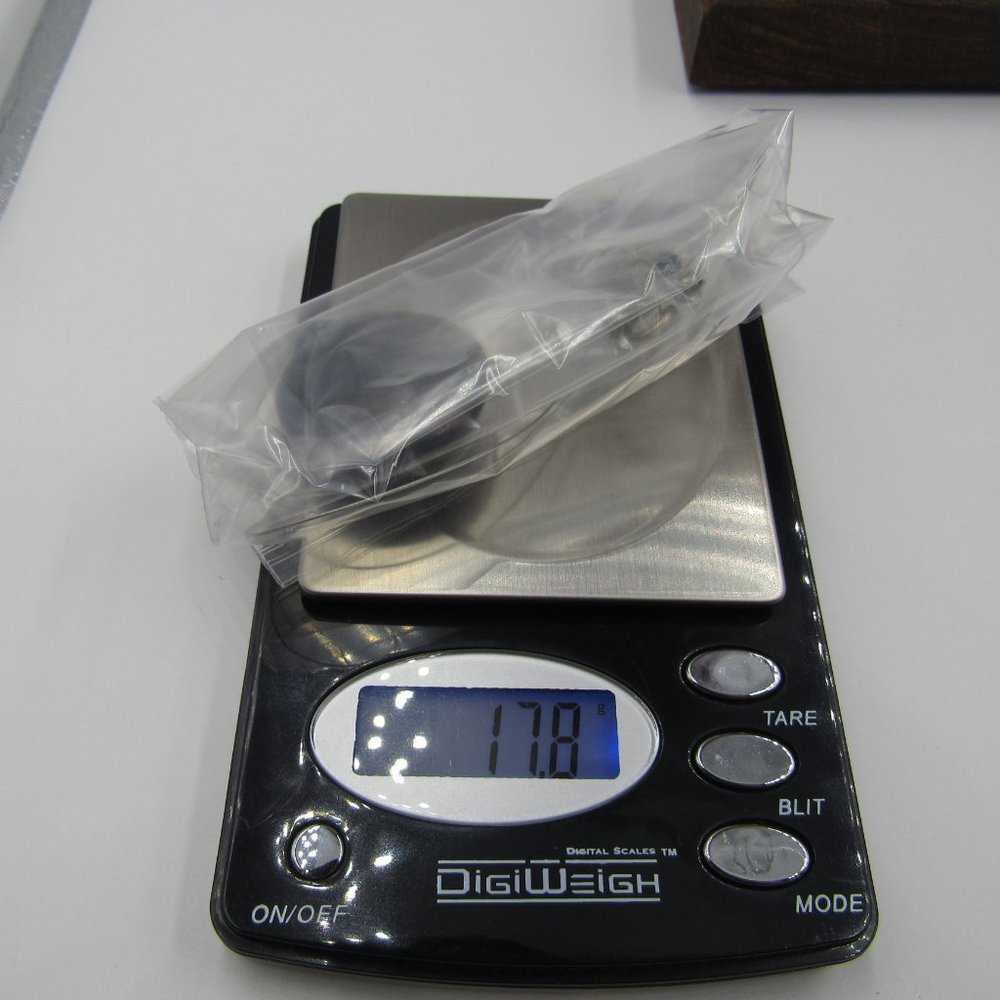 20" Silver Tone Large Stone Pendant Necklace - Picture 4 of 4